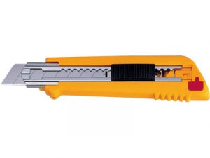 A close up of the blade on an orange utility knife