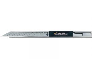 A close up of the blade on a knife
